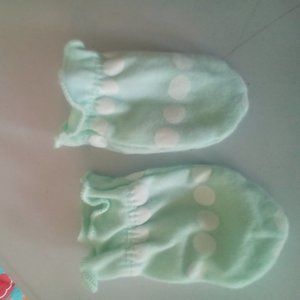 NWOT Baby mittens unisex MINT GREEN